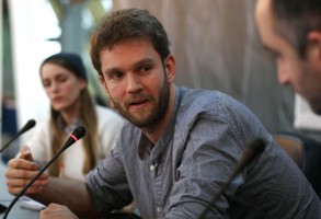 Tim Kroeger, režiser filma "Savet ptica"